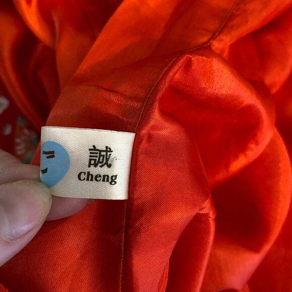 Vintage Oriental Embroidered Kimono Robe Cover Up Red Floral Crane Waist Tie - Picture 10 of 12